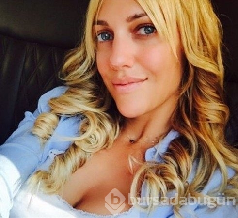 Meryem Uzerli'nin başına talih kuşu kondu