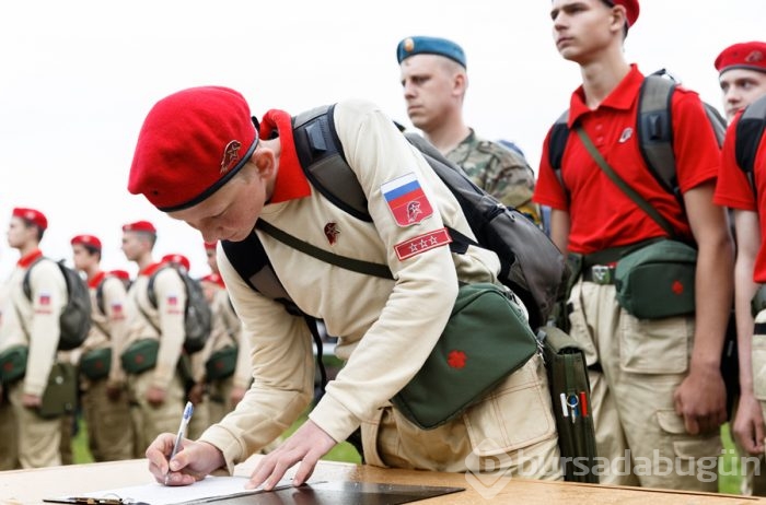 Putin'in çocuk ordusu
