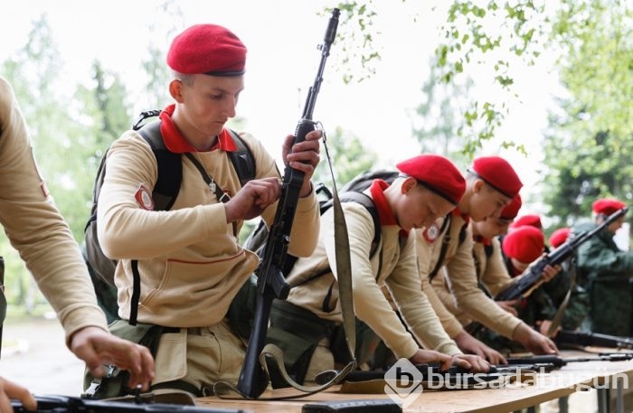Putin'in çocuk ordusu
