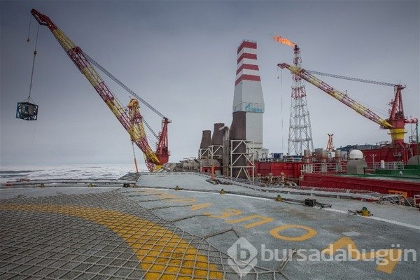Rusya'nın kutuplardaki petrol platformu!