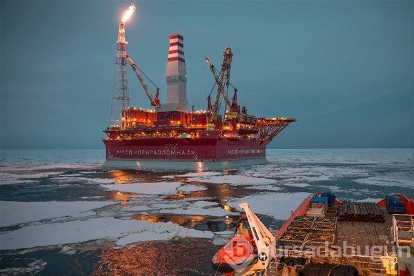 Rusya'nın kutuplardaki petrol platformu!