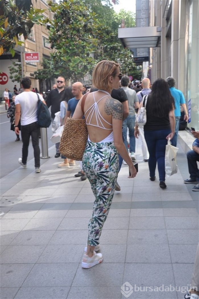Didem Soydan'ın alışveriş kıyafeti