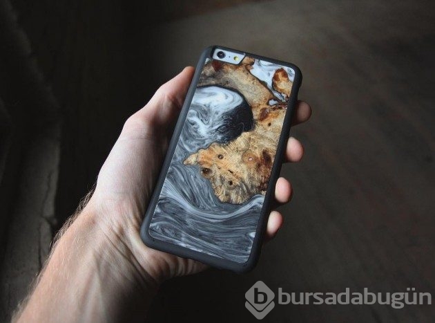 17 fotoğrafla ahşap oyma sanatıyla yapılmış benzersiz telefon kılıfları