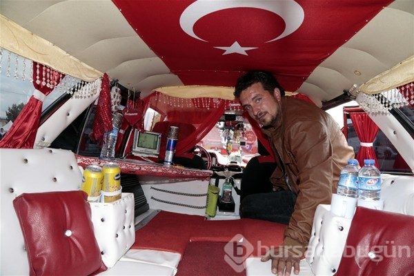 Otomobilini otel odasına çevirdi
