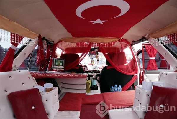 Otomobilini otel odasına çevirdi

