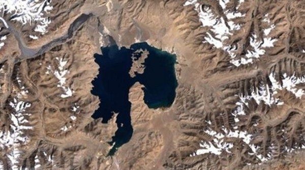 Dünyada göktaşı çarpması sonucu oluşmuş en büyük çukurlar