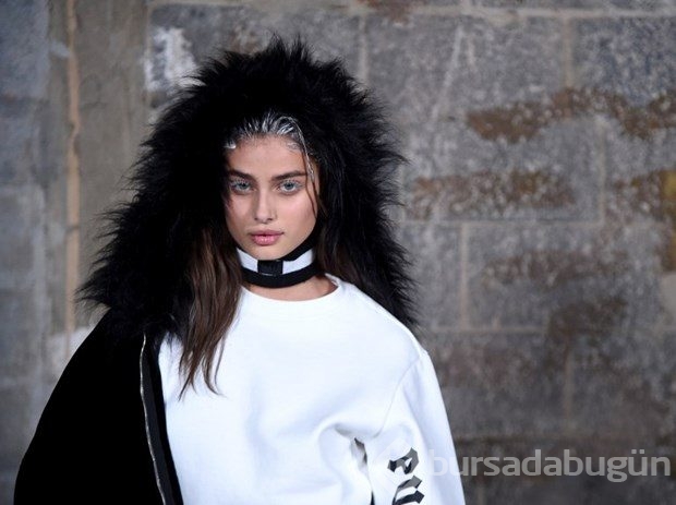 Taylor Hill hayranlarını kandırdı
