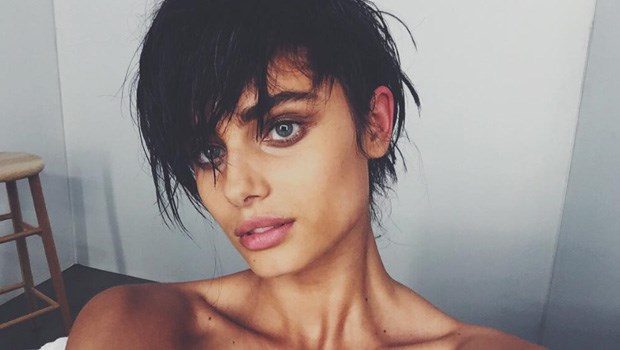 Taylor Hill hayranlarını kandırdı
