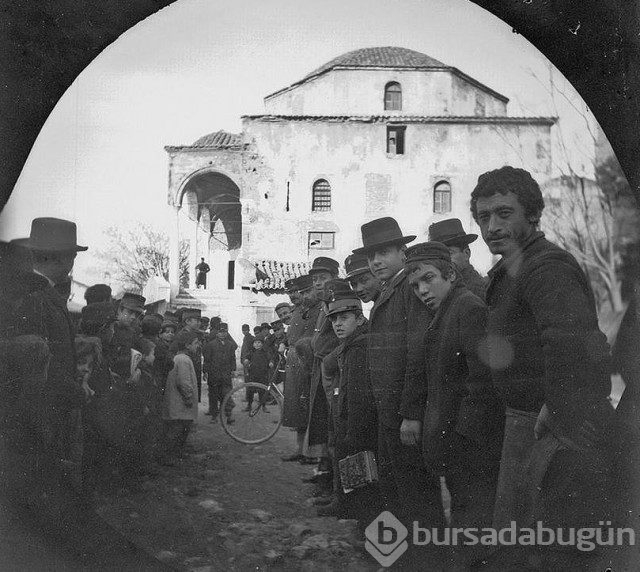 1891 yılında bisikletle dünya turuna çıkan, yolları Türkiye'den de geçmiş 2 maceracı