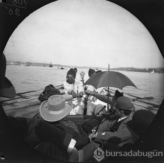 1891 yılında bisikletle dünya turuna çıkan, yolları Türkiye'den de geçmiş 2 maceracı