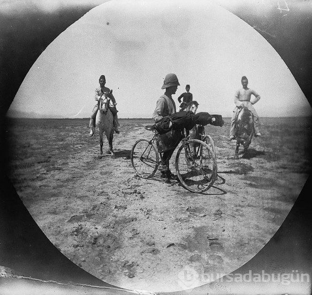 1891 yılında bisikletle dünya turuna çıkan, yolları Türkiye'den de geçmiş 2 maceracı