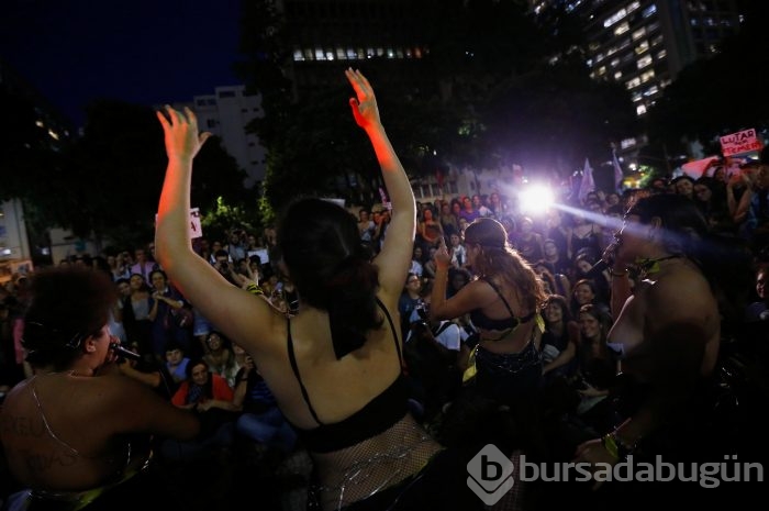 Brezilyalı kadınlardan büyük protesto