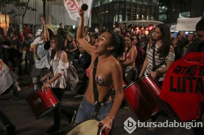 Brezilyalı kadınlardan büyük protesto
