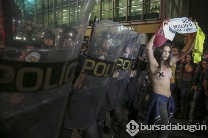 Brezilyalı kadınlardan büyük protesto