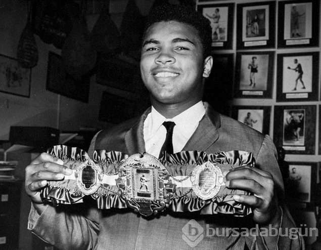 Muhammed Ali hayatını kaybetti