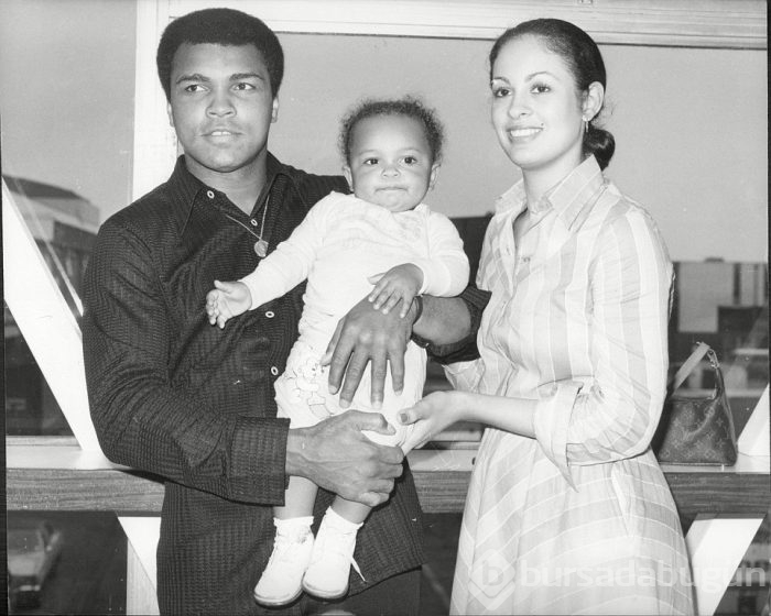 Muhammed Ali hayatını kaybetti