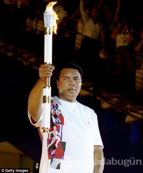 Muhammed Ali hayatını kaybetti