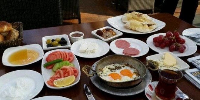 Sahurda mutlaka için! Bir bardağı tam 5 saat tokluk veriyor