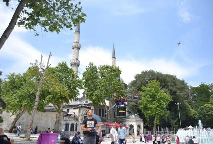 Uçan davulcular geliyor