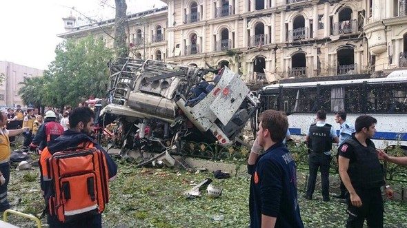 İstanbul'da Vezneciler'de patlama! (07.06.2016)