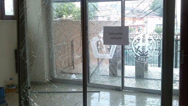 Okul bu hale geldi Sınavlar iptal