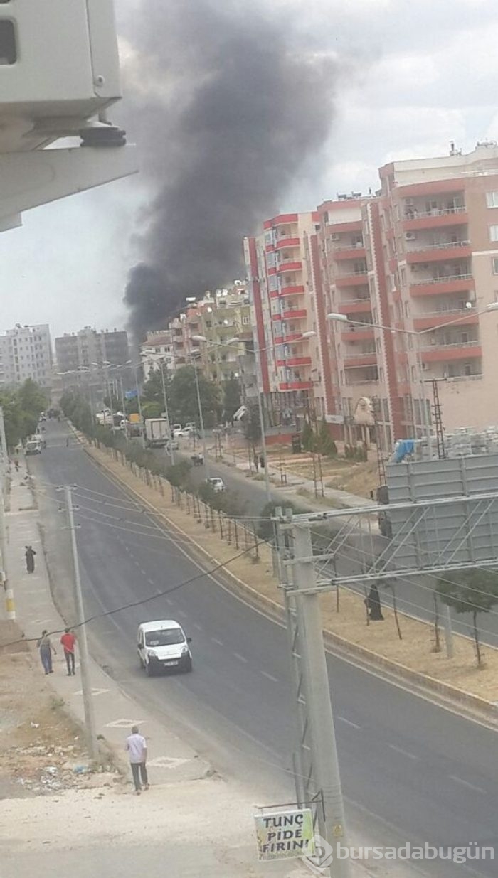 Mardin'de Emniyet Müdürlüğü'ne bombalı araçla saldırı