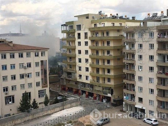 Mardin'de Emniyet Müdürlüğü'ne bombalı araçla saldırı