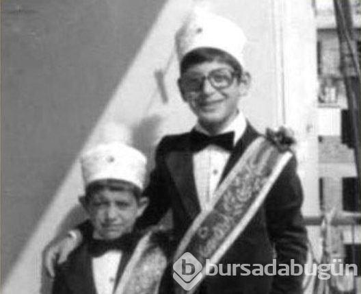 Cem Yılmaz'ın sünnet fotoğrafı olay oldu