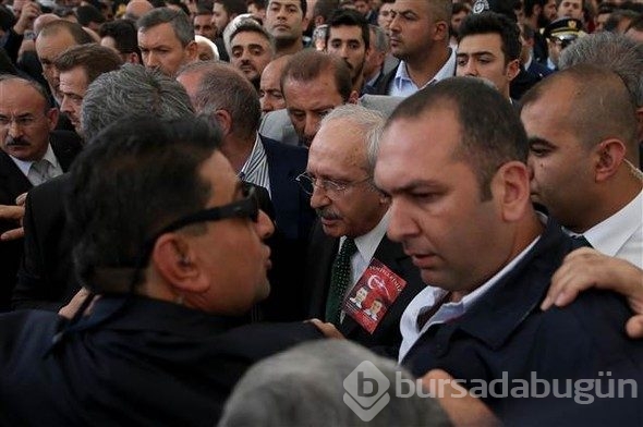 Kılıçdaroğlu'na şehit cenazesinde mermi kovanı atıldı