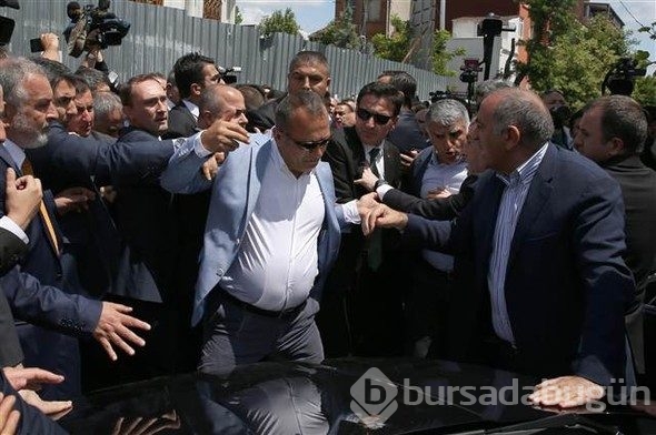 Kılıçdaroğlu'na şehit cenazesinde mermi kovanı atıldı