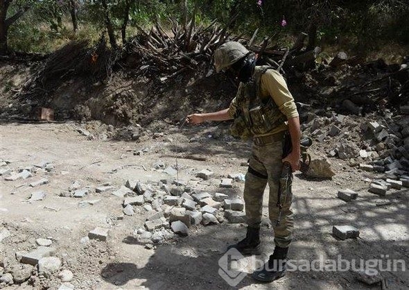 PKK mezarlığa bile patlayıcı döşemiş