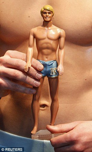 Barbie'nin Ken'i olabilmek için bunu da yapmaya kalktı