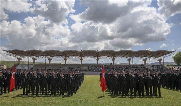 Bugün mezun oldular