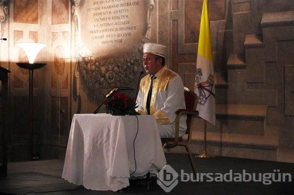 Vatikan'a ait sarayda Kur'an ve ezan okundu