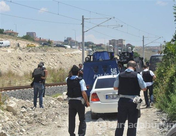 İstanbul Arnavutköy'deki çatışmada saldırgan öldürüldü, bir polis şehit oldu