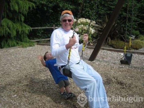 Milyonlar şu an bu görüntüleri izliyor
Kafasında patladı