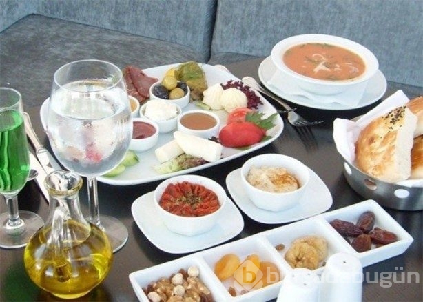 Oruç zeytinle mi, hurmayla mı açılmalı?