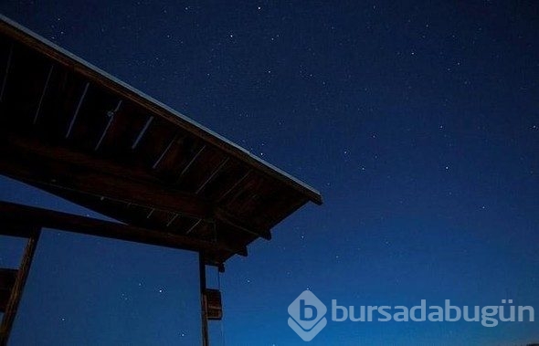 Gören dönüp bir daha bakıyor