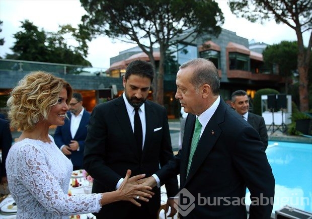 Gülben'le Burcu'dan 'iftarlık pişti'