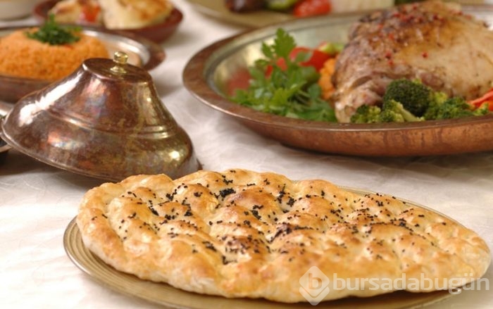 İftarda acı ve baharatlı yemek ülser yapıyor