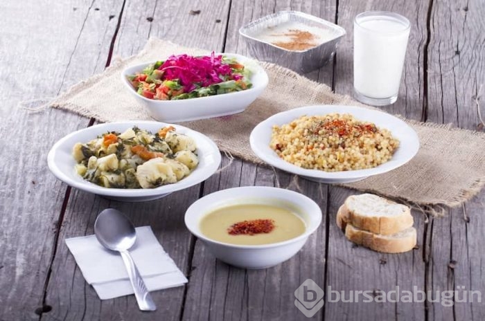 İftarda acı ve baharatlı yemek ülser yapıyor