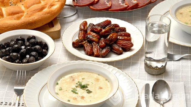 İftarda acı ve baharatlı yemek ülser yapıyor