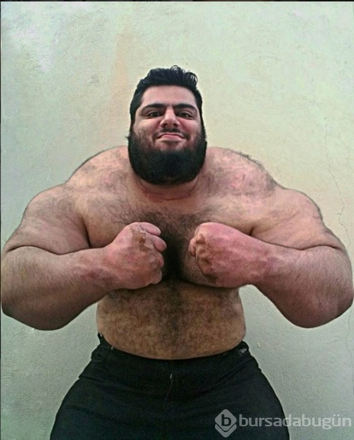 İranlı 'Hulk' görenleri şaşırtıyor