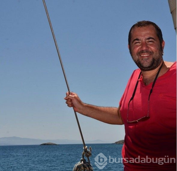 Ata Demirer'i evinden ettiler! 