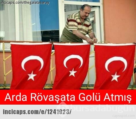 Sosyal medya fenomeni haline gelen 'Balkona bayrak asan dayı' konuştu..