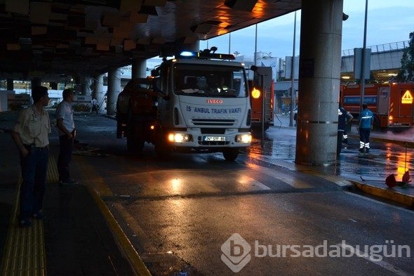 Korkunç saldırının izleri gün ağarınca ortaya çıktı