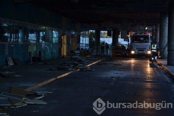 Korkunç saldırının izleri gün ağarınca ortaya çıktı