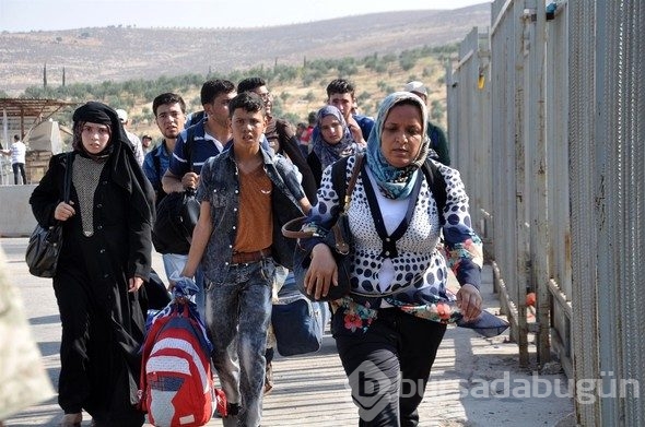 Büyük hareketlilik! Suriye'ye gitmek için yollara döküldüler