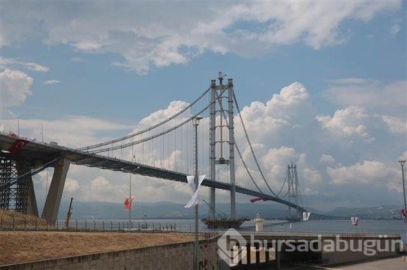Osmangazi Köprüsü açıldı, bayram sonuna kadar ücretsiz