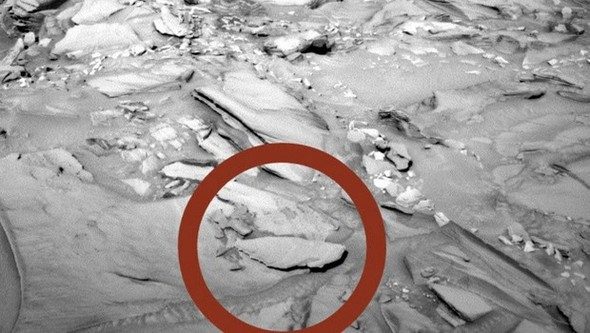 O kızın Mars'da  ne işi var? İnanamayacaksınız ama NASA yayınladı 
